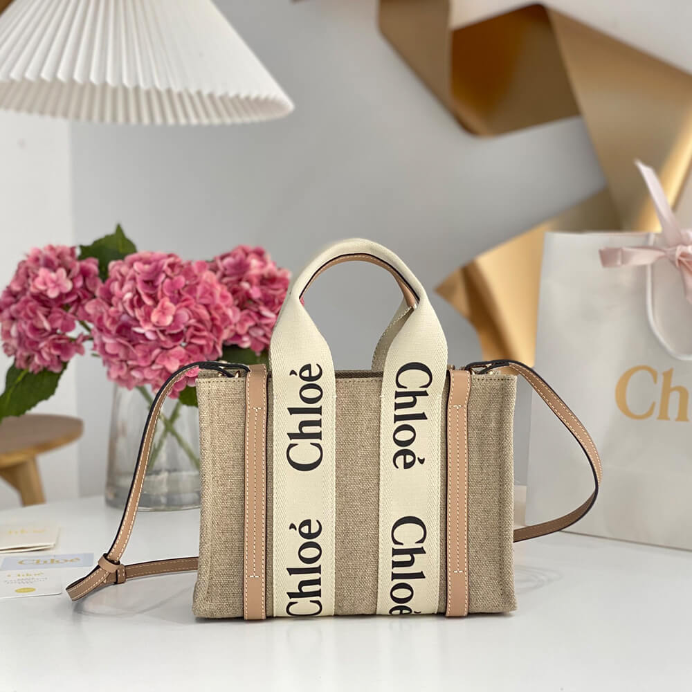 Chloe Small Woody tote bag in linen