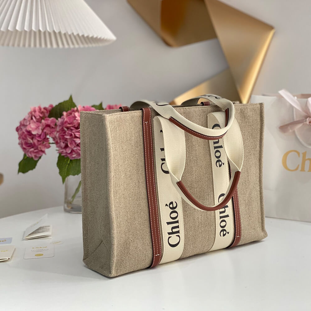 Chloe Large Woody tote bag in linen