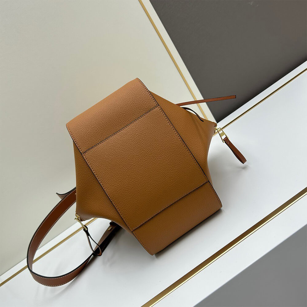 Small Hammock bag in soft grained calfskin