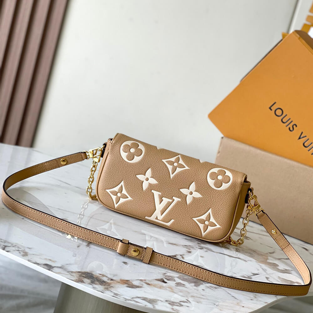 LV Wallet On Chain Ivy